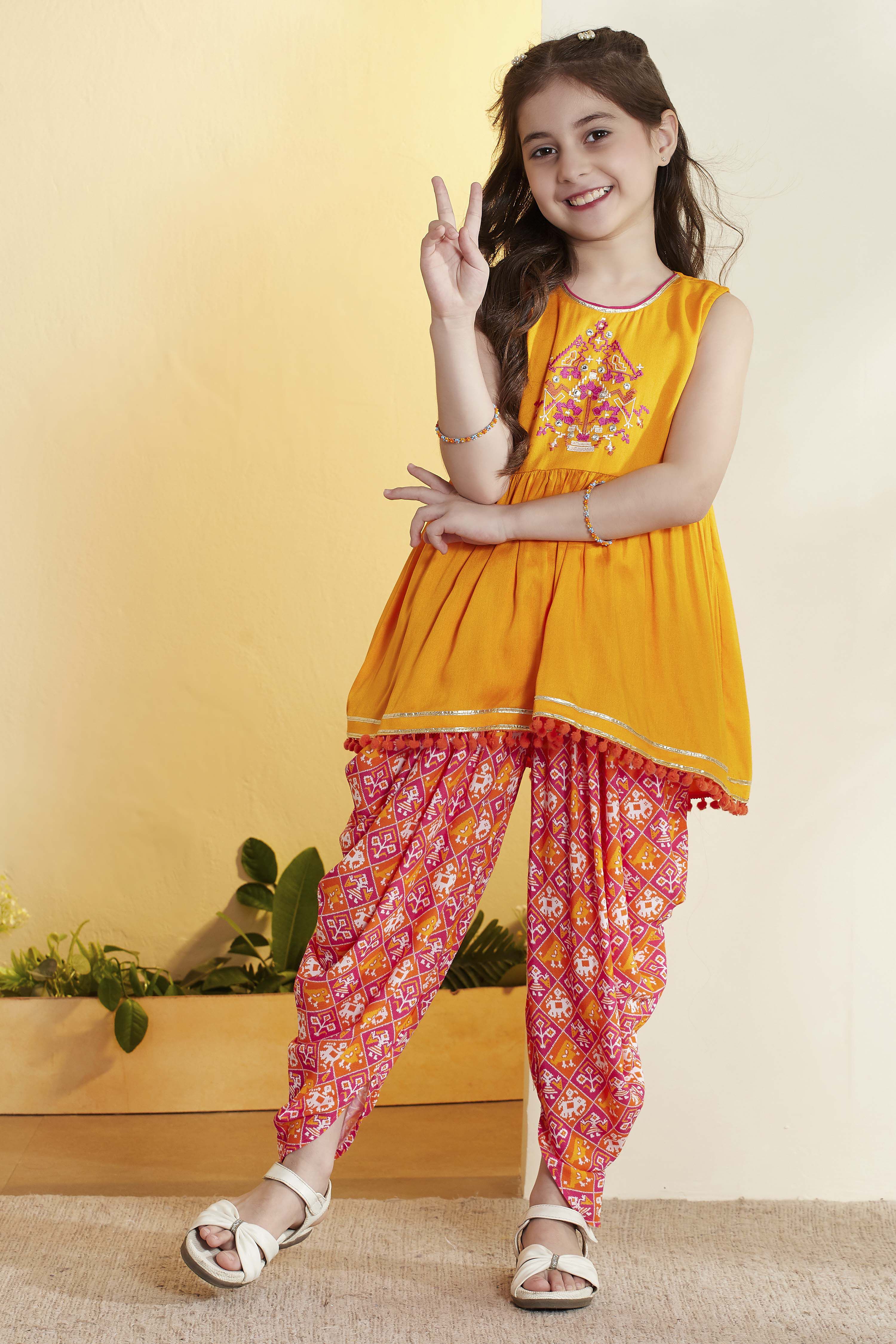 Yellow Viscose Rayon Printed Gathered Kurta Pants Set image number 6