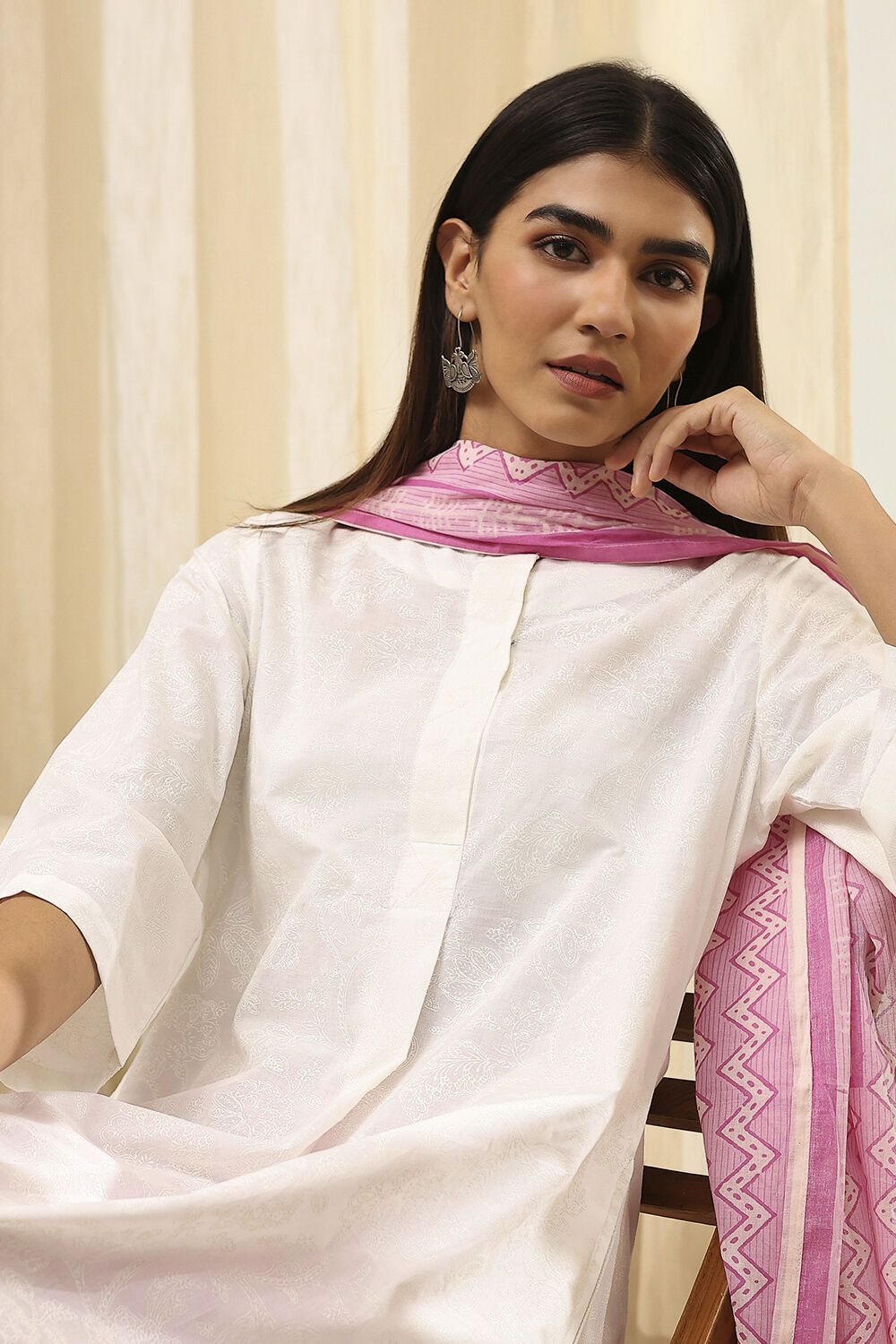 Blue and White Cotton Straight Suit Set image number 1