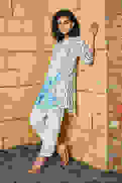 White Cotton Straight Kurti image number 0