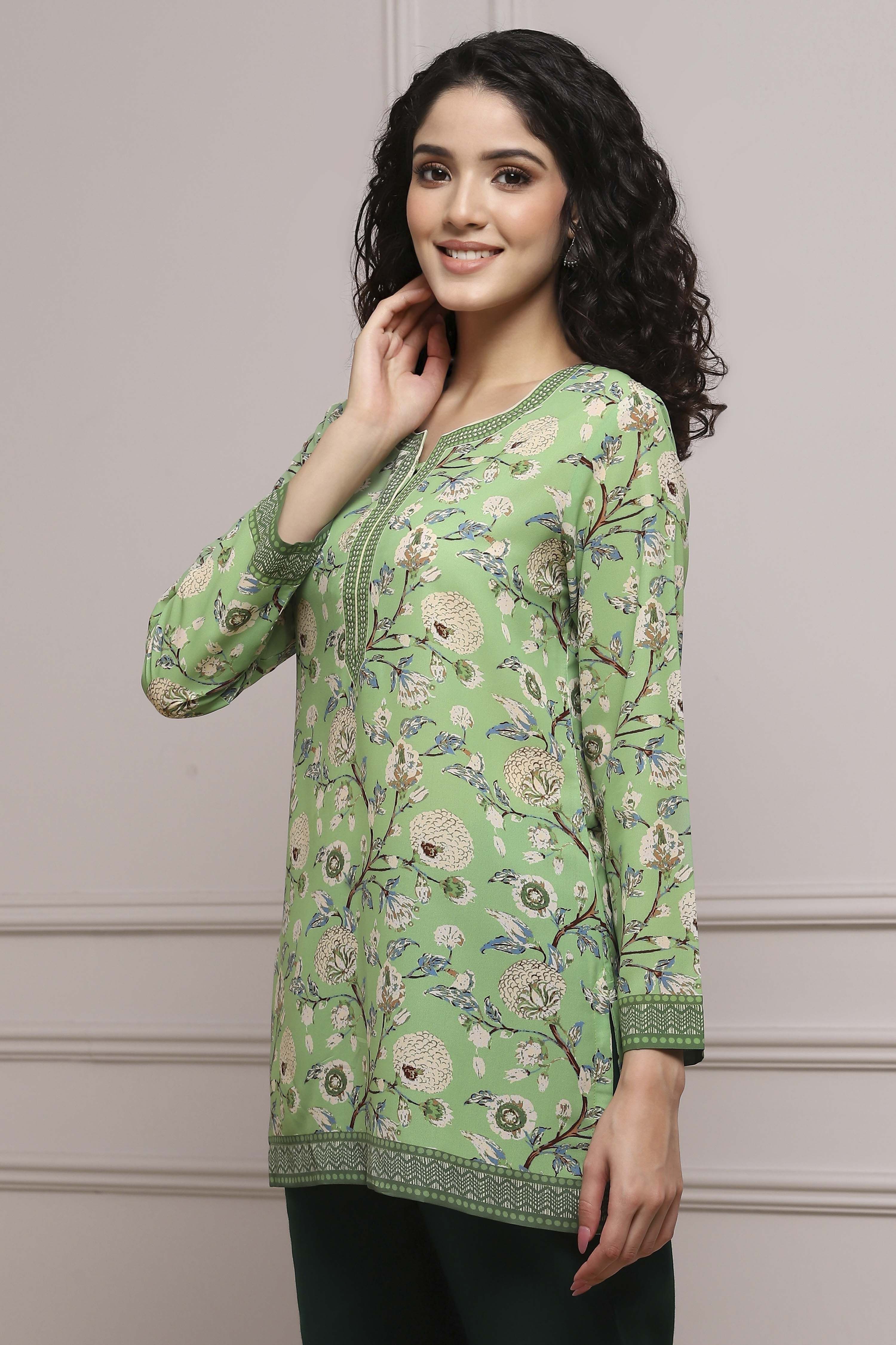 Green Art Silk Printed Straight Short Kurta image number 2