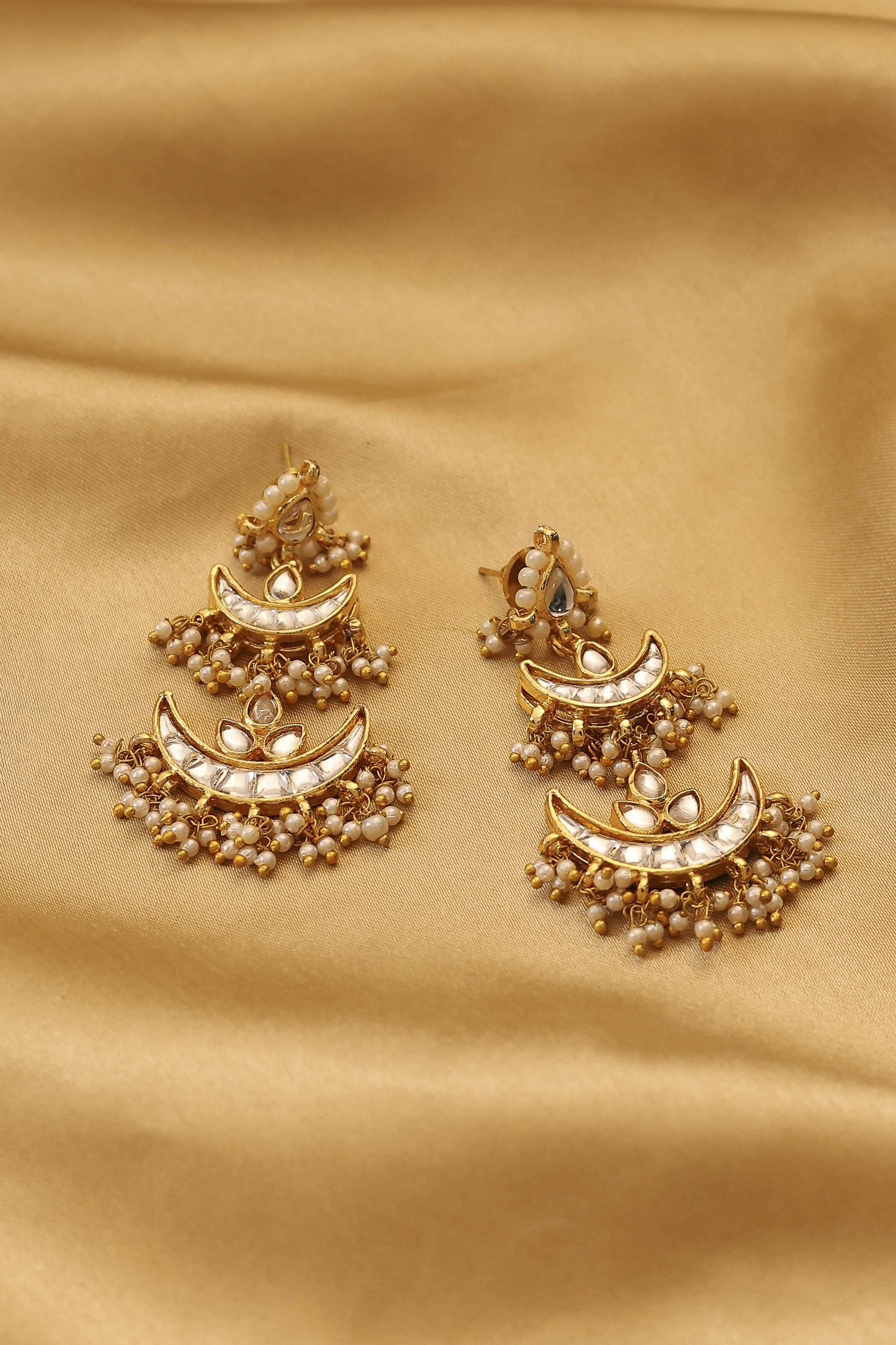White Stone Earrings image number 0