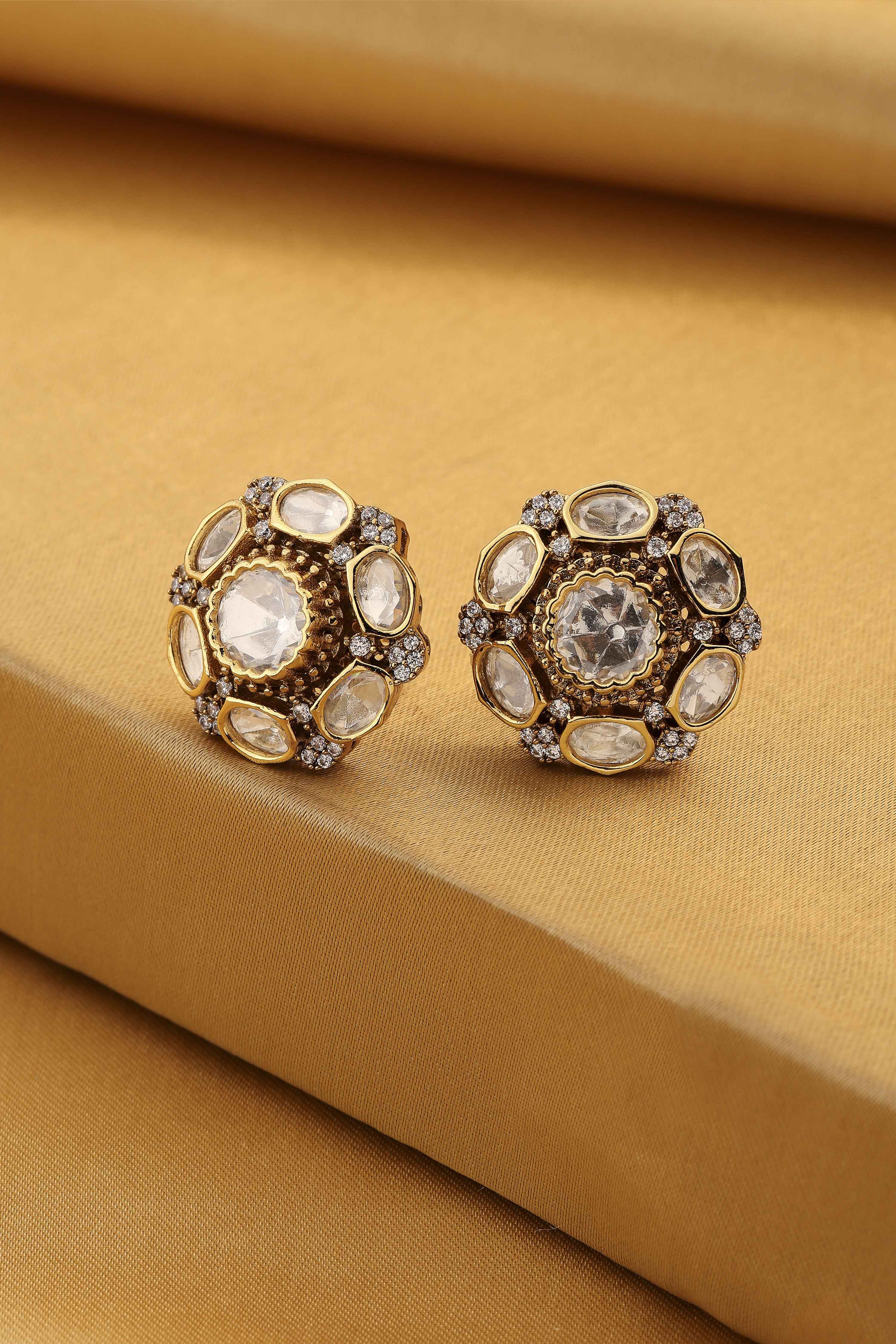 White Brass Gold-Plated Floral Stud Earrings image number 0