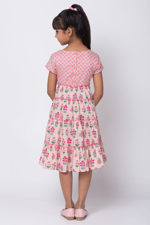 Peach Cotton Flared Printed Dress image number 5