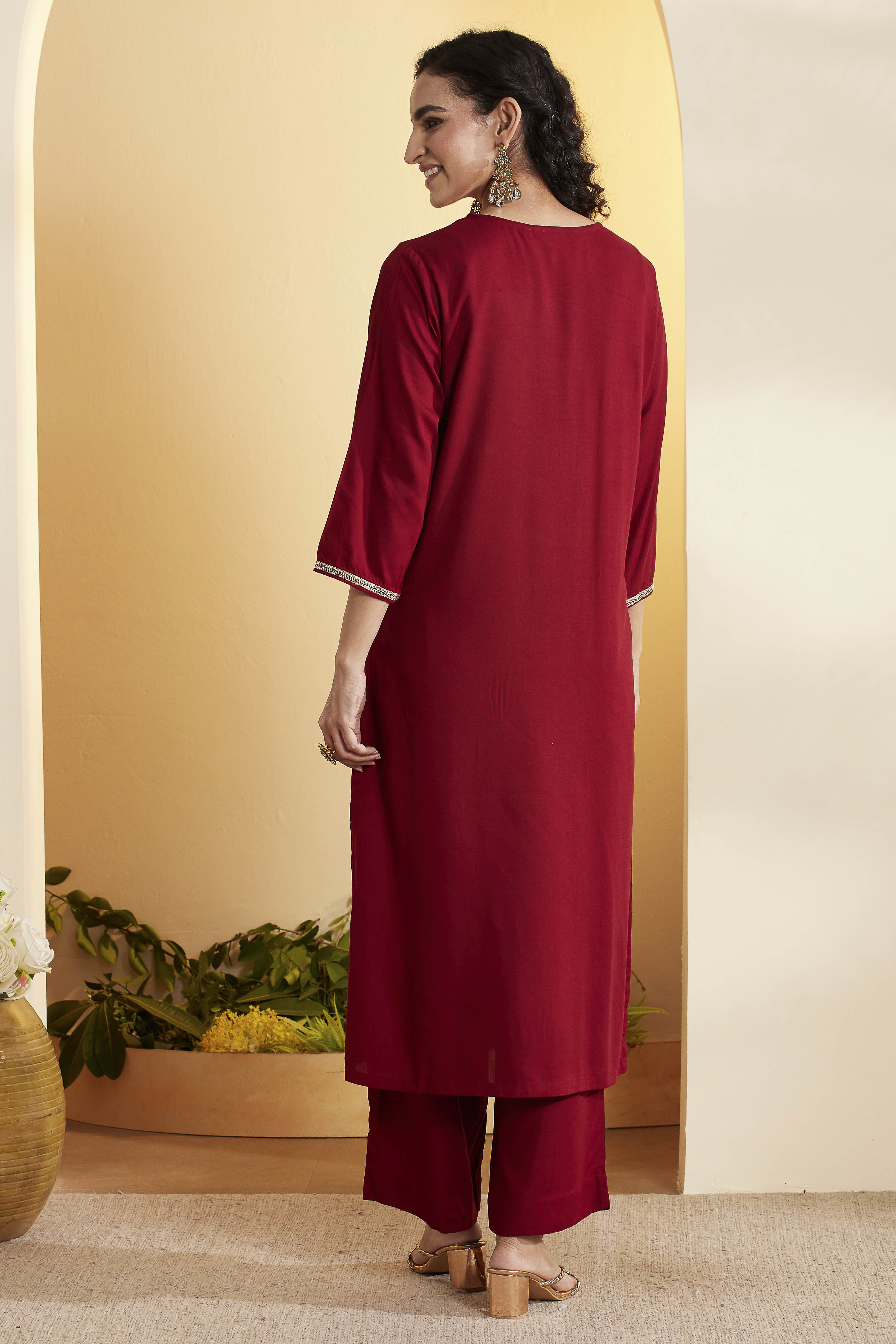 Maroon Viscose Rayon Embroidered Straight Kurta Set image number 5