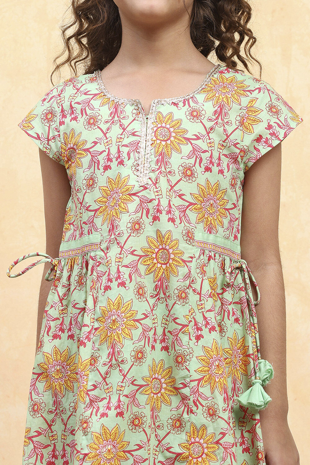 Green Cotton Flared Printed Suit Set image number 1