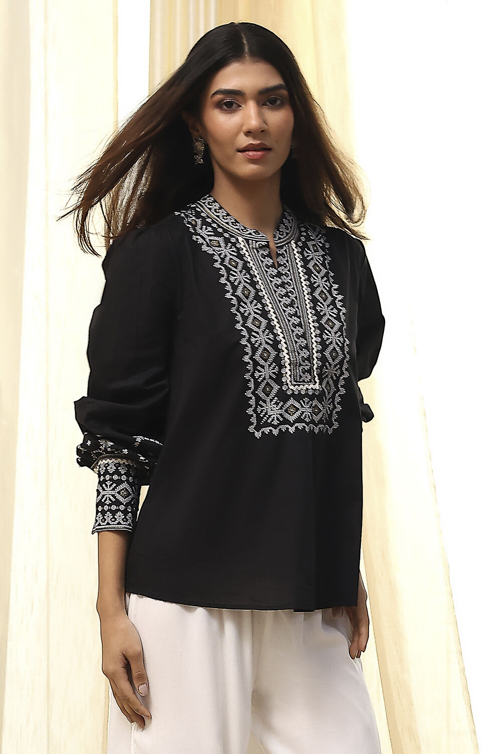 Black Cotton Printed A-Line Short Kurta image number 6