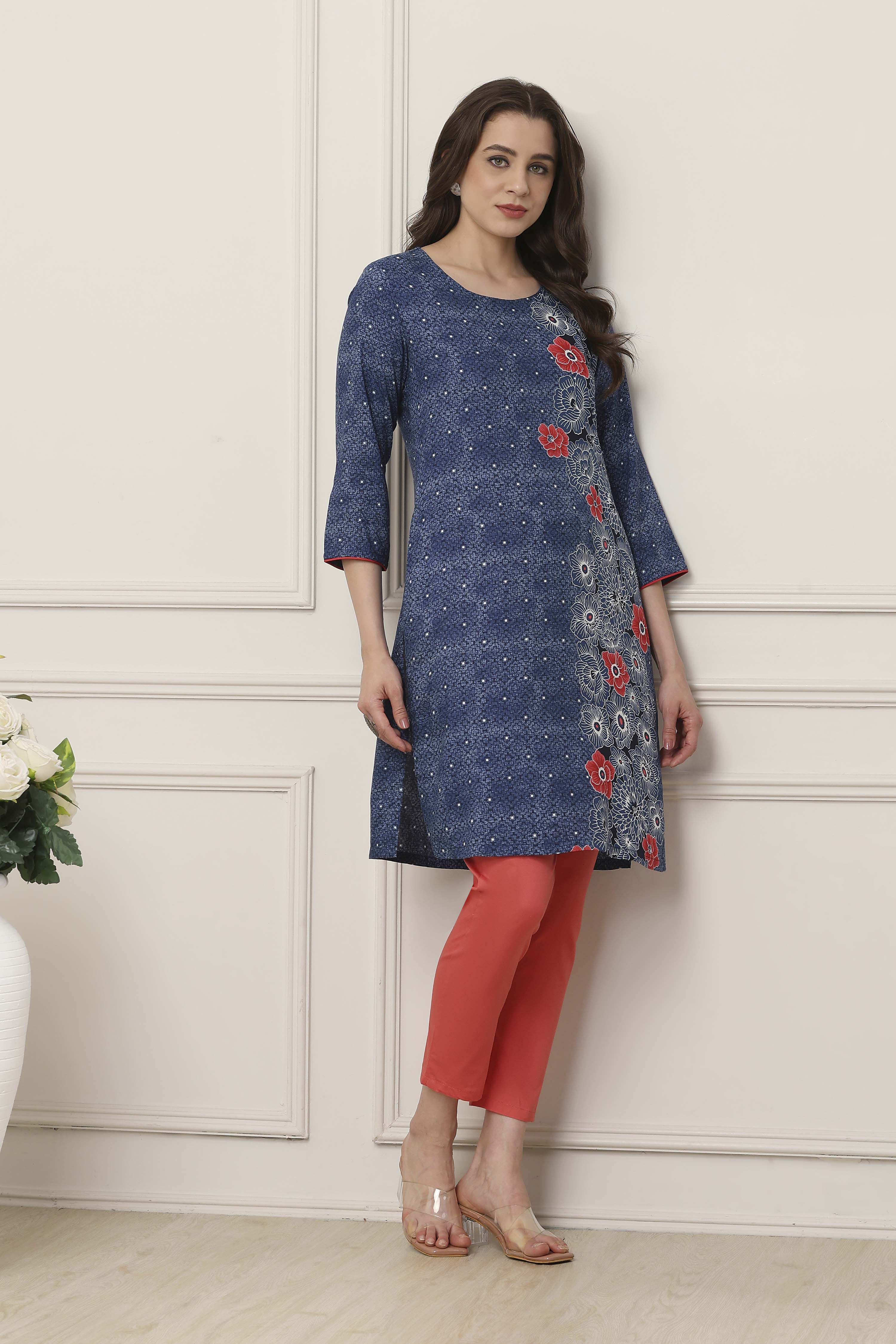 Indigo Blue Floral Printed Straight Kurta image number 0