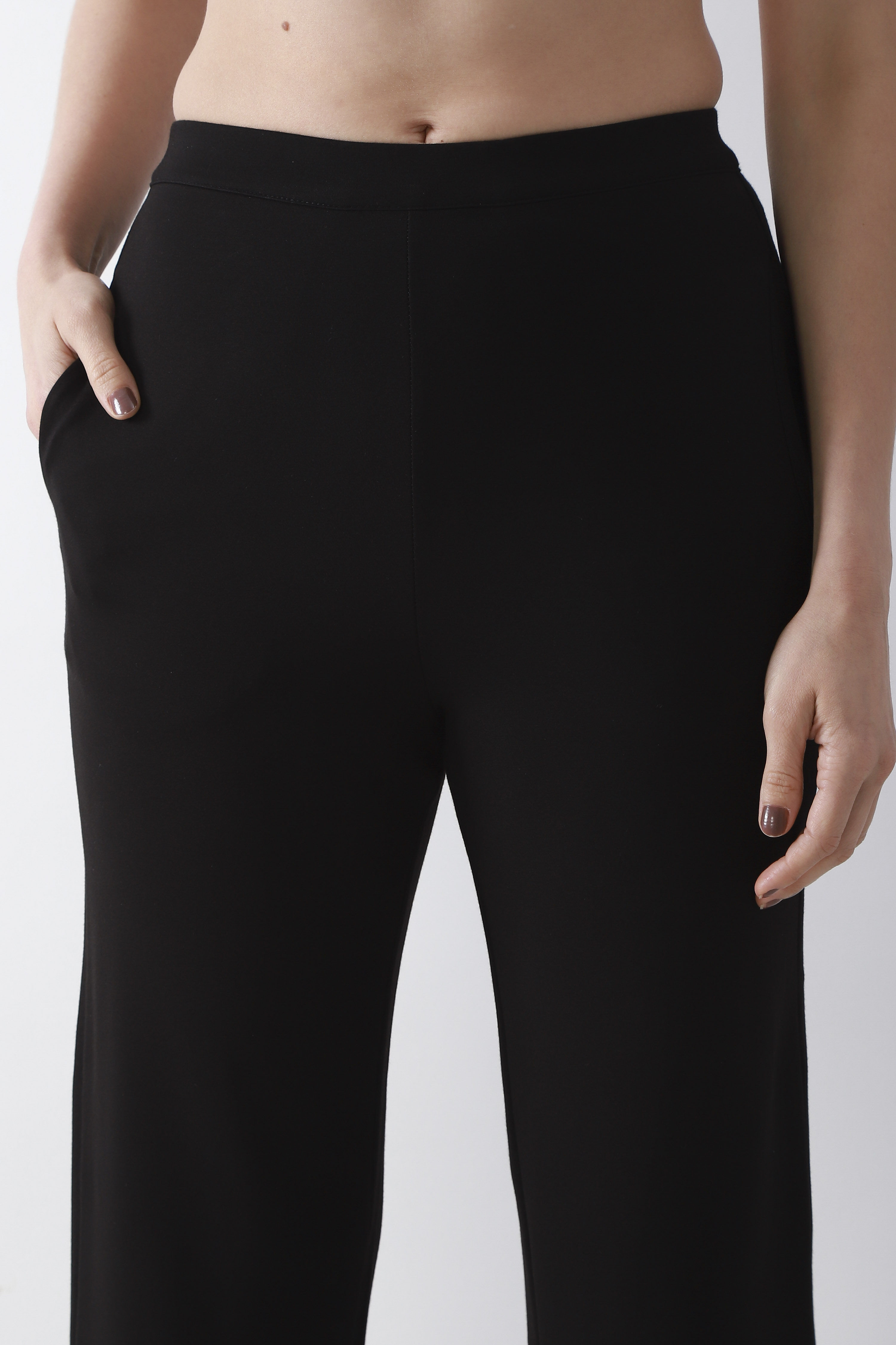 Black Solid Wide Leg Pants image number 1