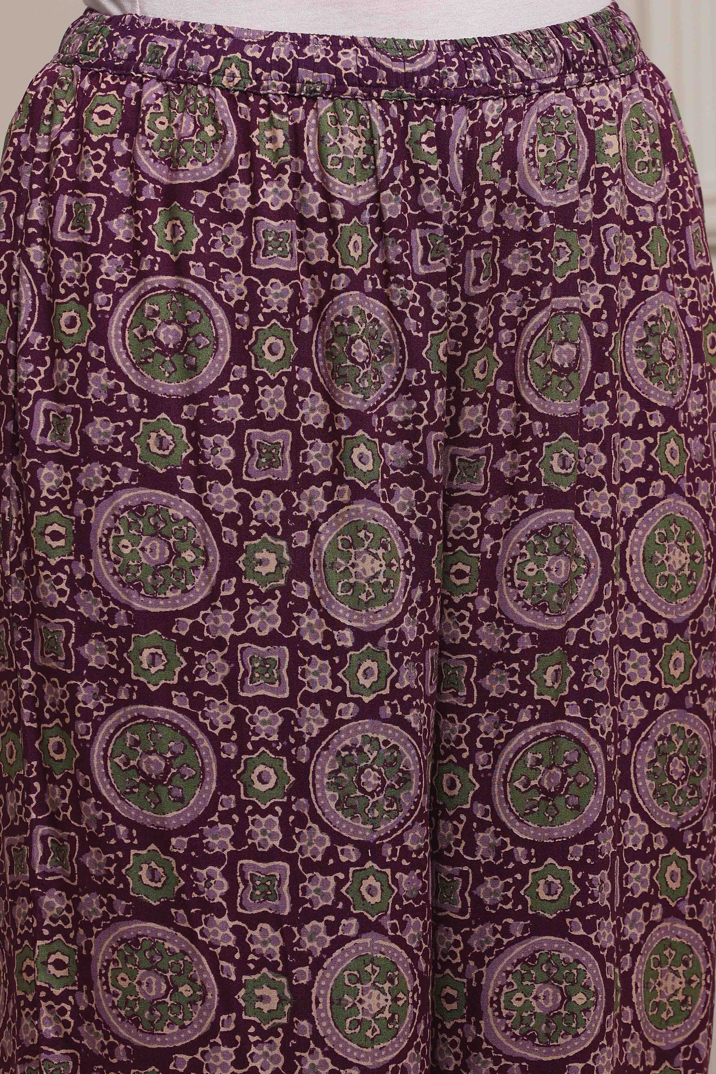 Purple Satin Solid Kaftan-Style Kurta Set image number 2