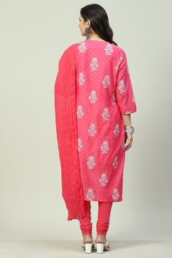 Pink Straight Kurta Churidar Suit Set image number 4