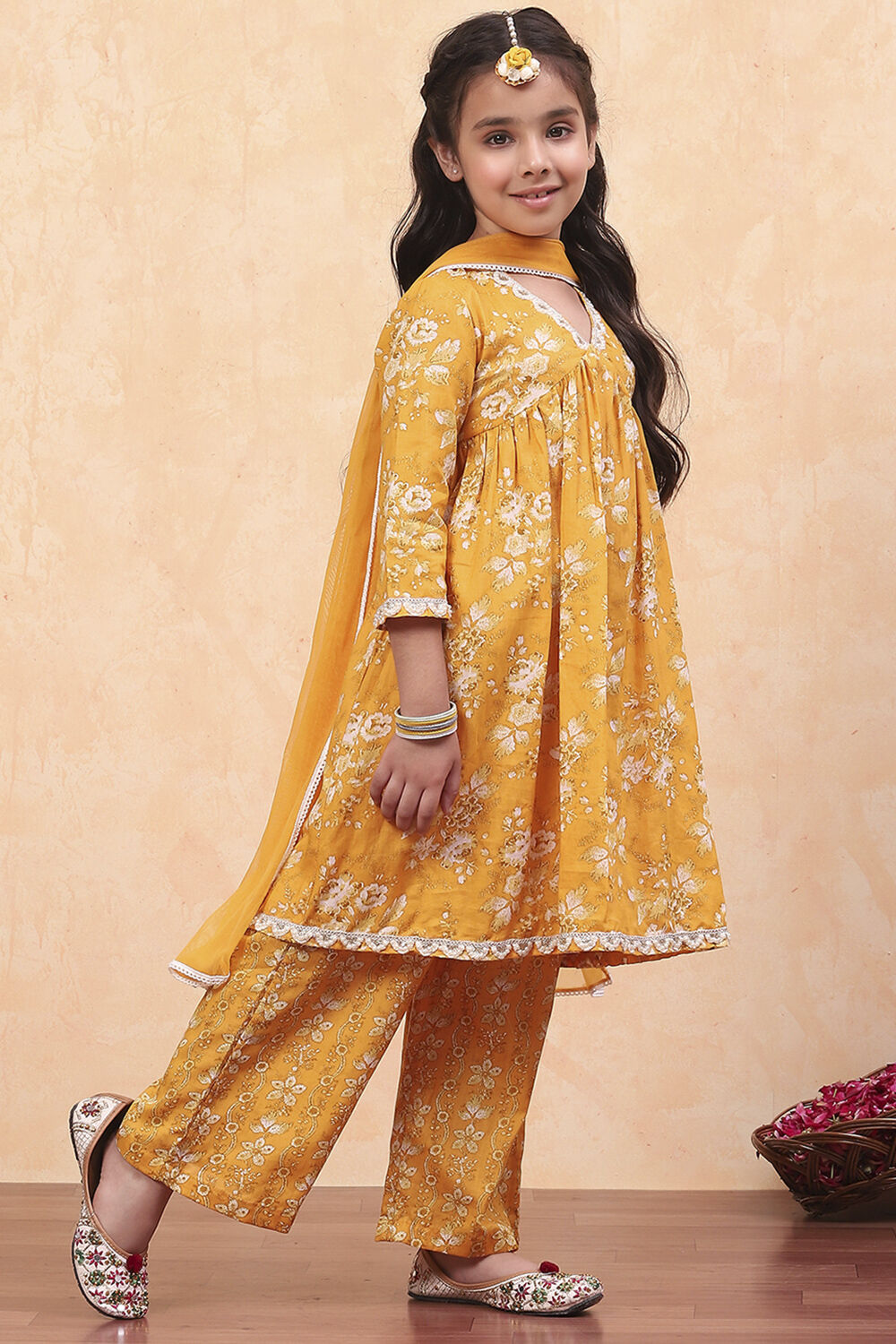 Yellow Cotton Floral Printed Festive Gathered Suit Set image number 5