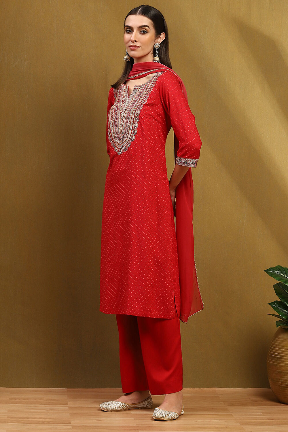 Cherry Red Bandhani Printed Straight Suit Set image number 6