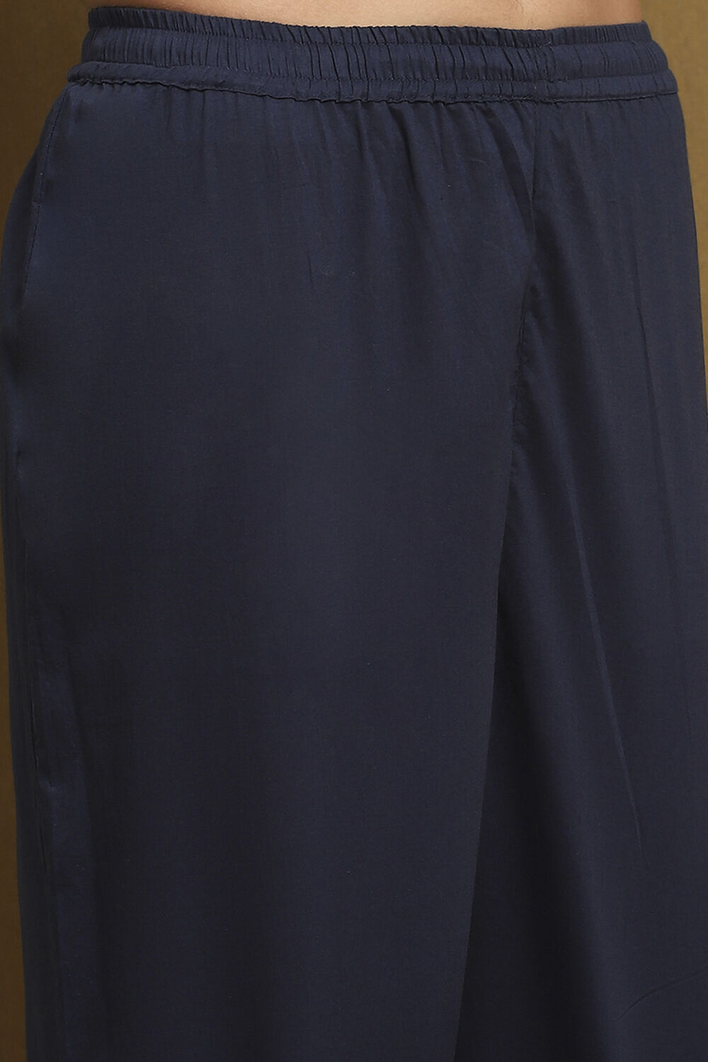 Indigo Blue Cotton Printed Straight Suit Set image number 2