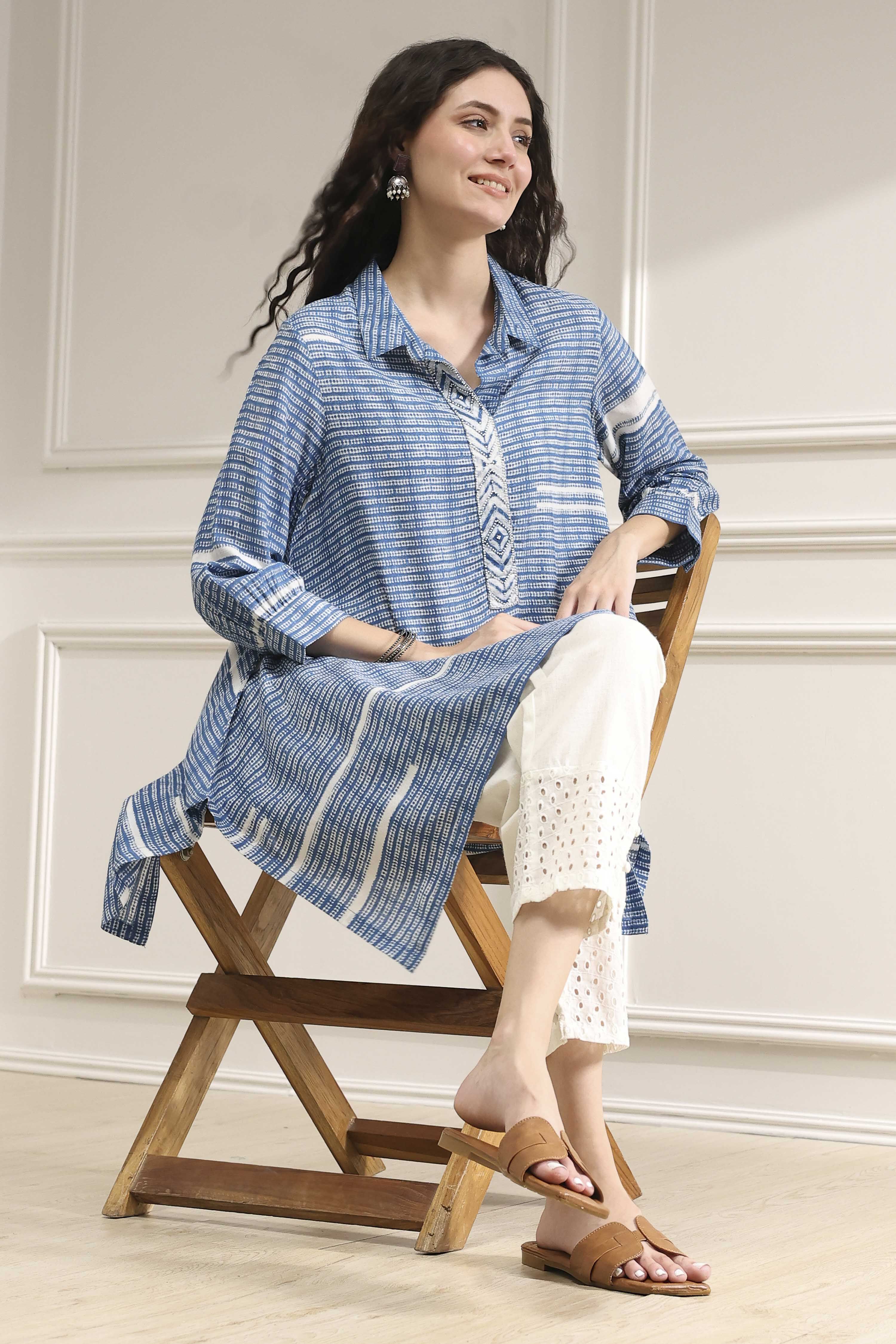 Blue Printed Asymmetric Short Kurta image number 0