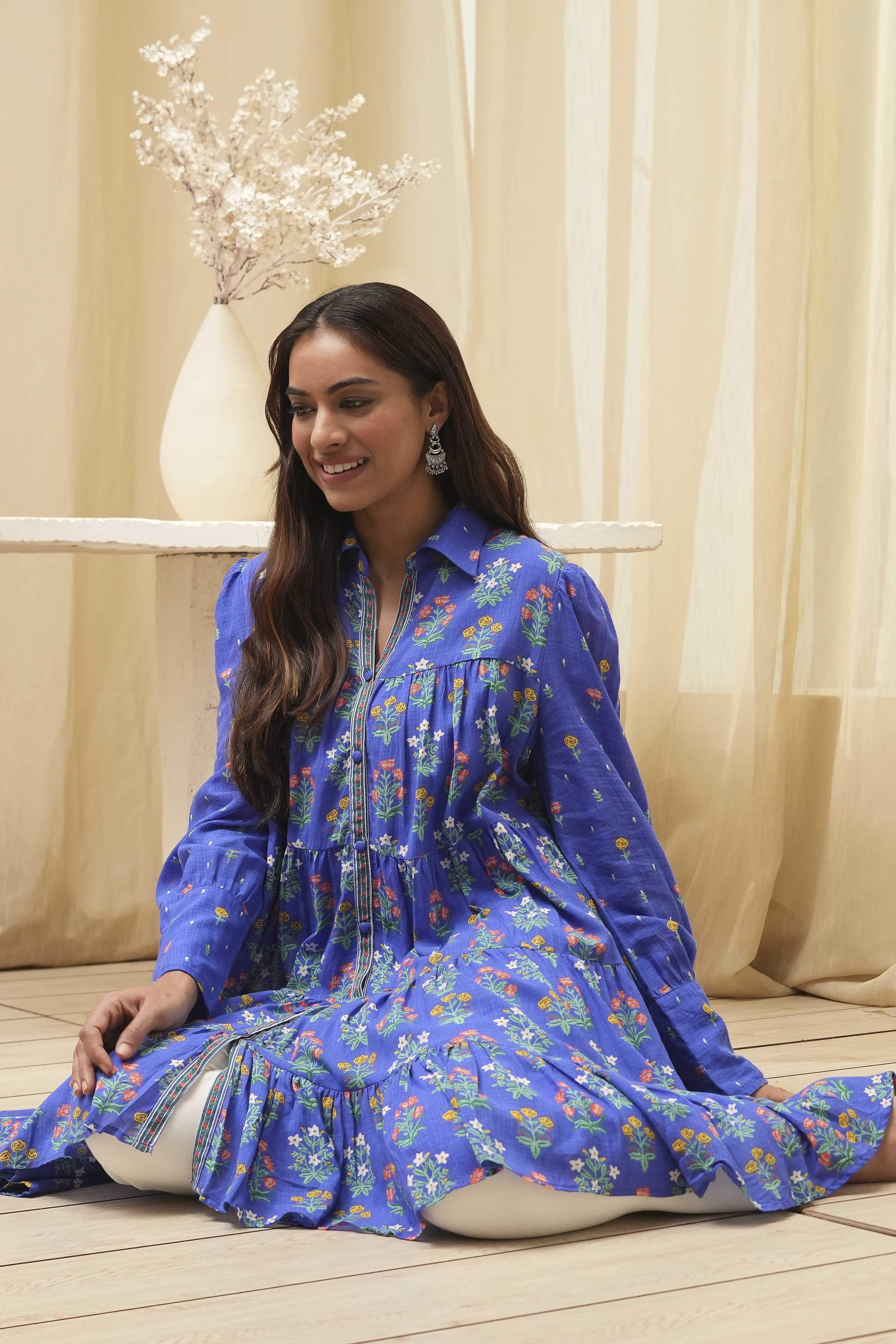 Blue Cotton Printed Shirt-Style Tiered Kurta image number 0