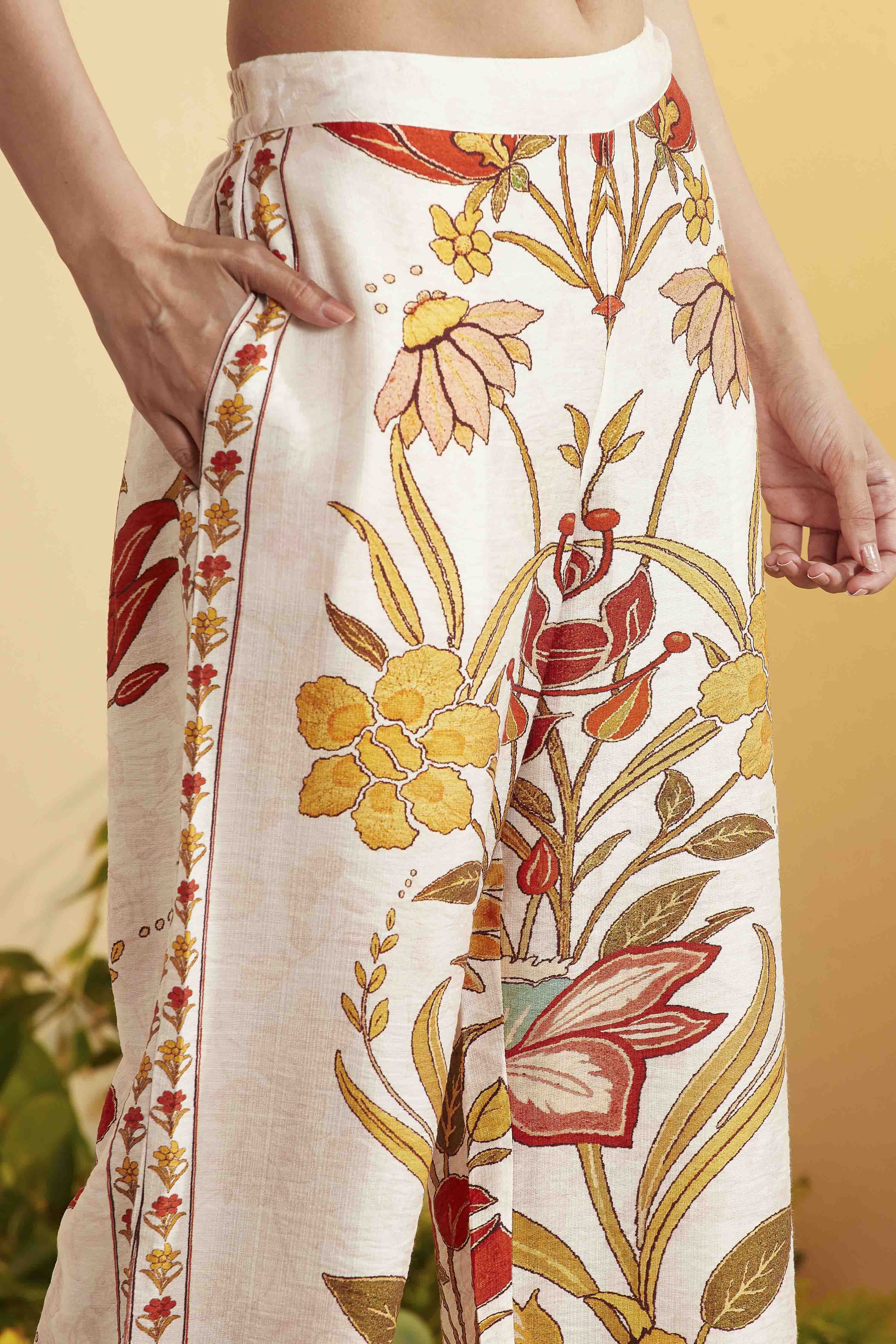 Ivory Viscose Blend  Floral Printed Straight Kurta Set image number 2