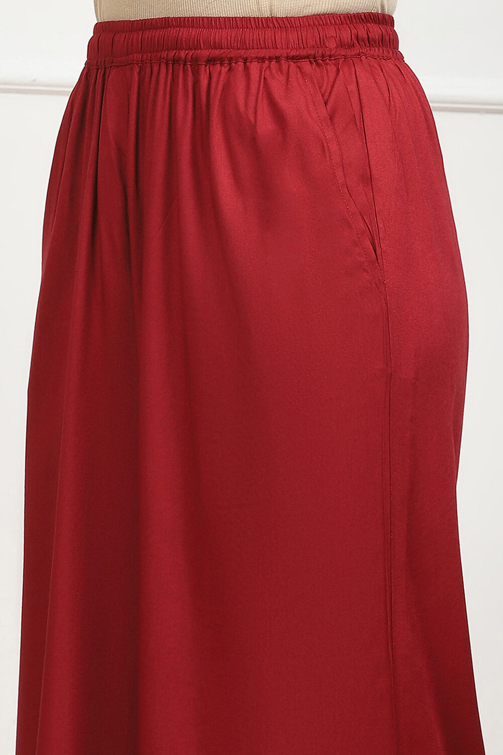 Maroon Viscose Solid Straight Palazzo image number 1