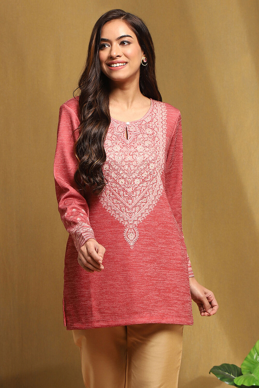 Maroon Polyester Blend Straight Short Kurti image number 5