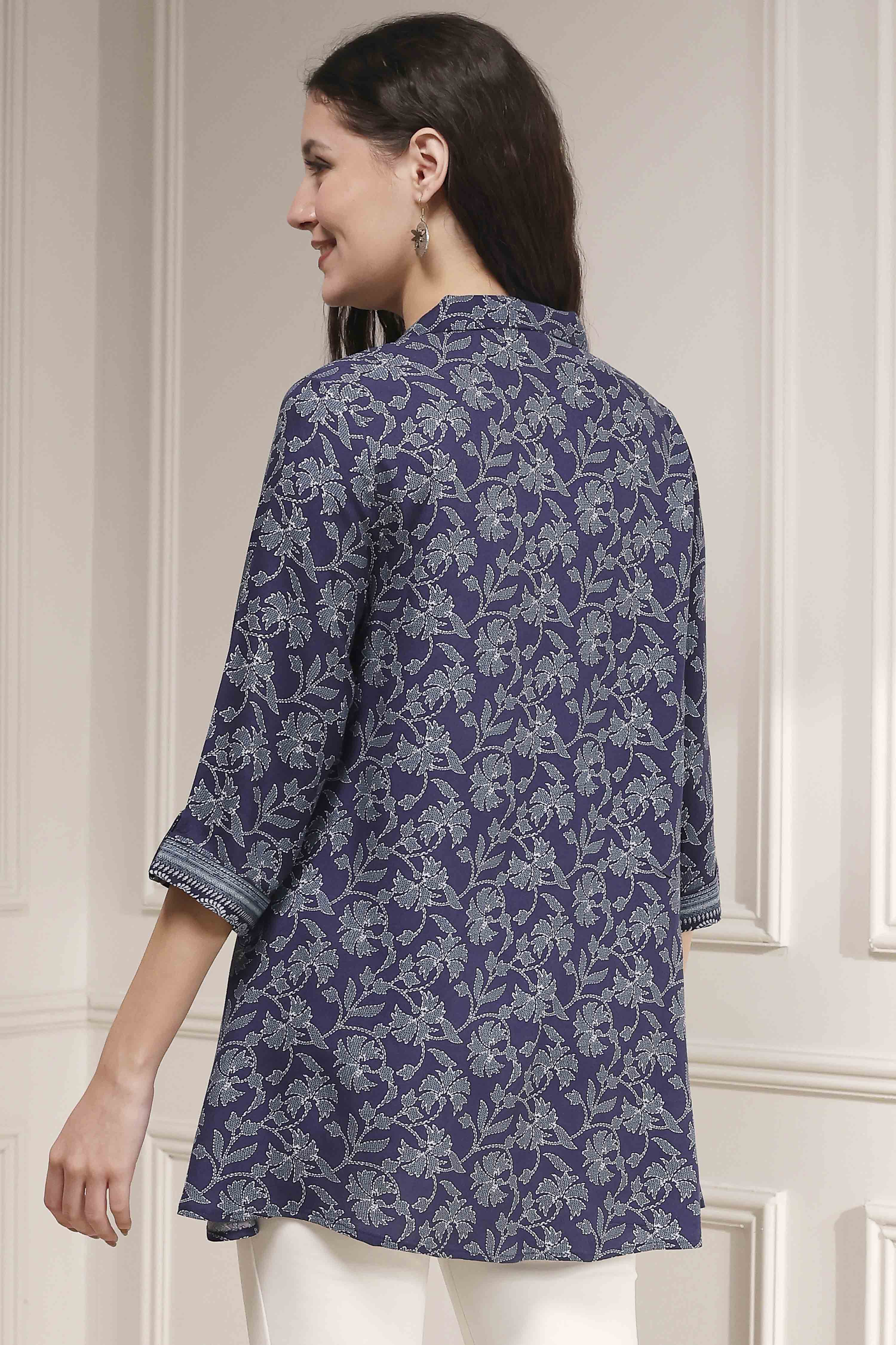 Blue Printed Relaxed Fit Shirt image number 3