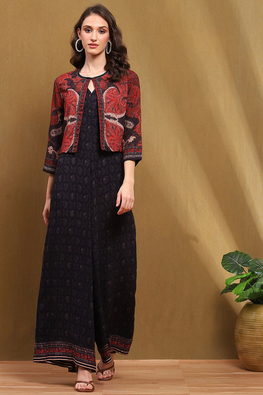 Black Block-Printed Straight Jumpsuit image number 5