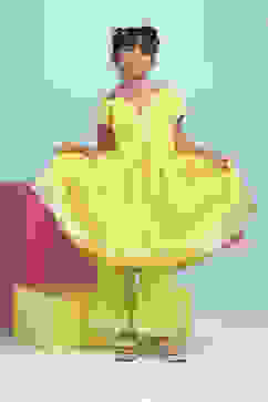 Green Cotton Embroidered Anarkali Suit Set image number 6