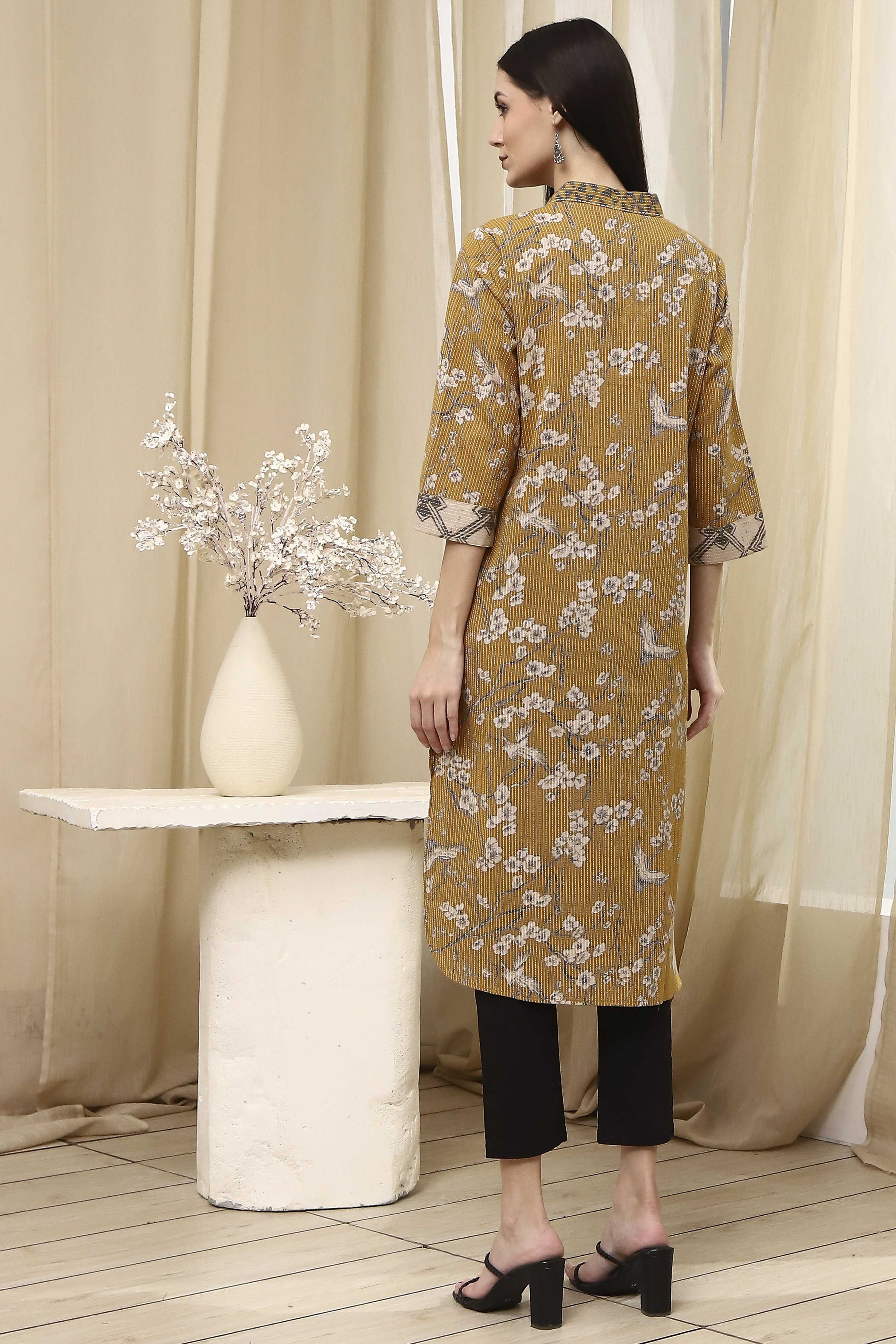 Mustard Yellow Cotton Printed Straight Kurta image number 3