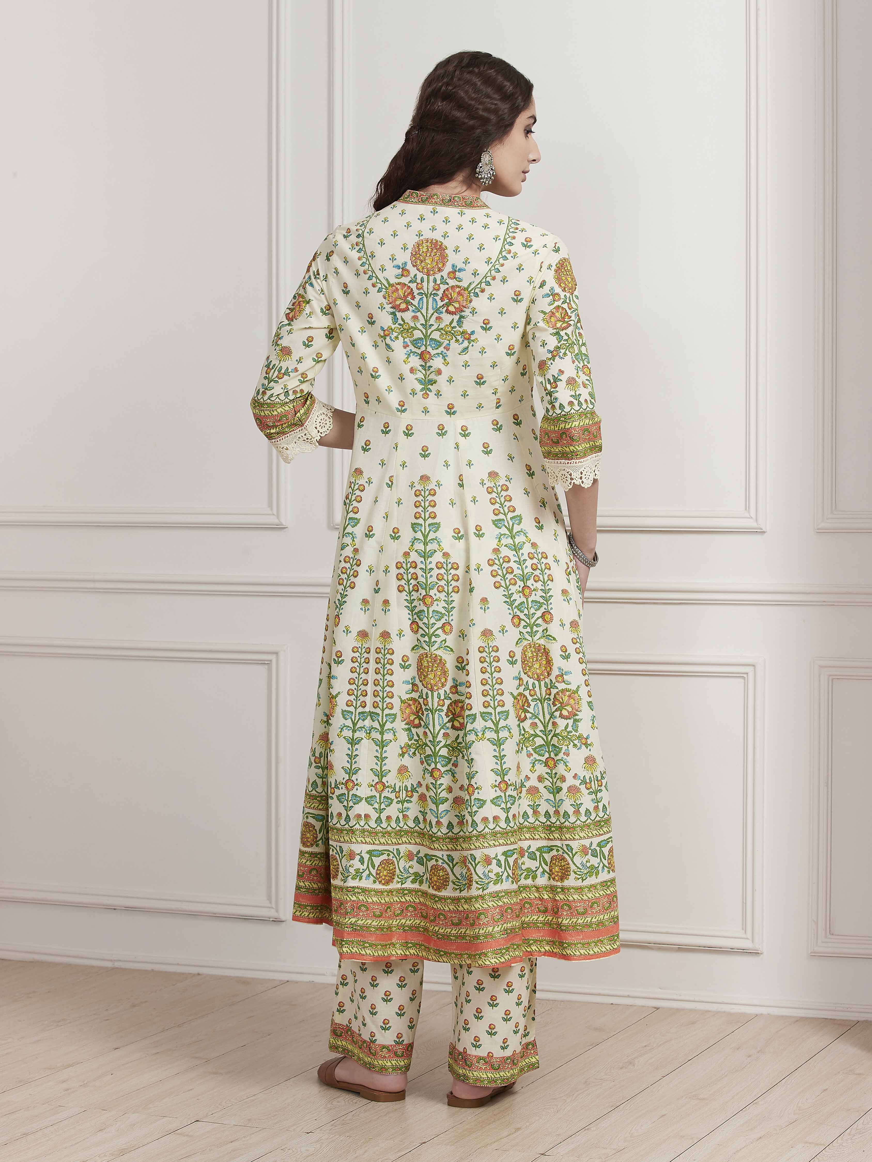 Cream-Toned Cotton Printed Kalidar Suit Set image number 4