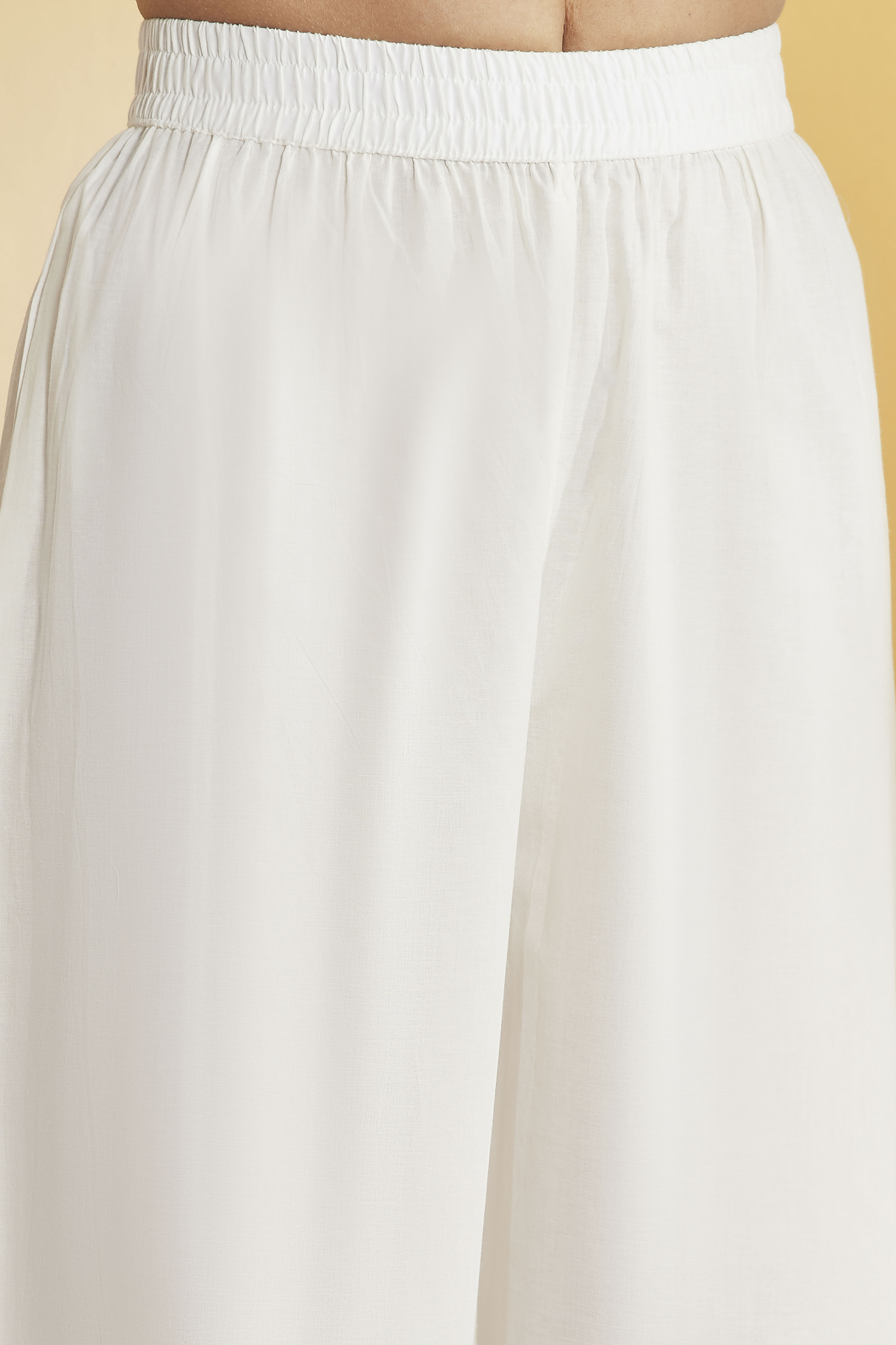 White Viscose Rayon Floral Straight Kurta Set image number 2