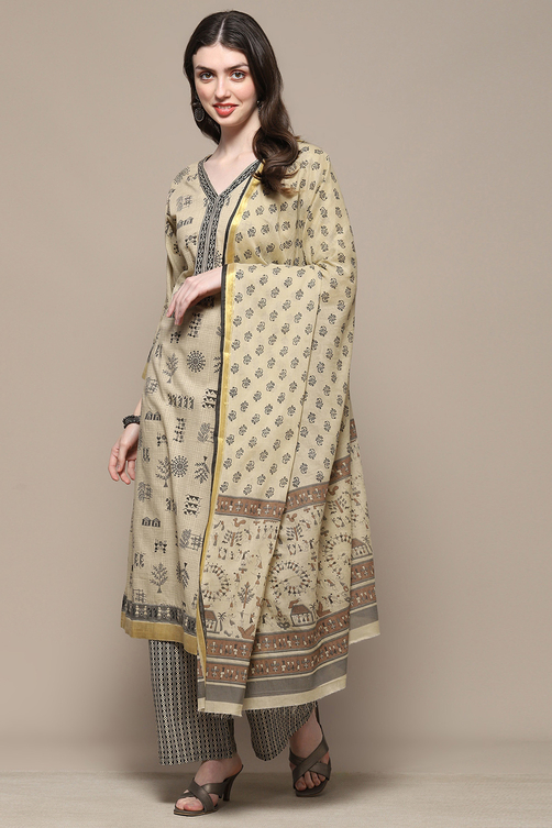 Grey Cotton African Screen Printed Unstitched Suit Set image number 9