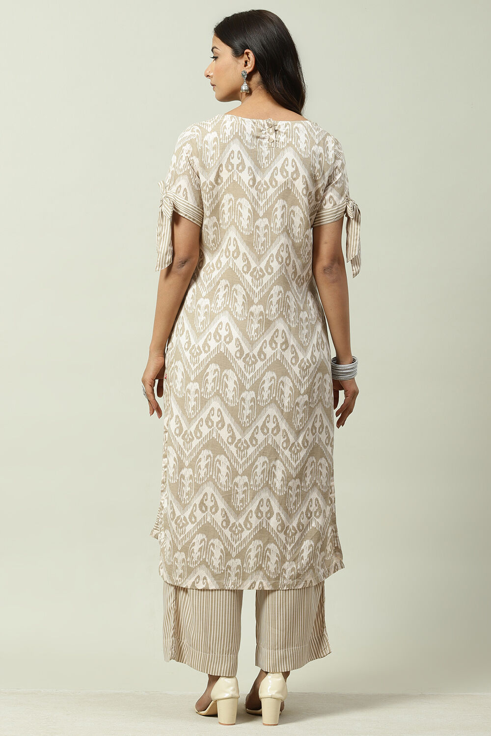 Dull Rose Rayon Straight Fusion Printed Kurta Set image number 4