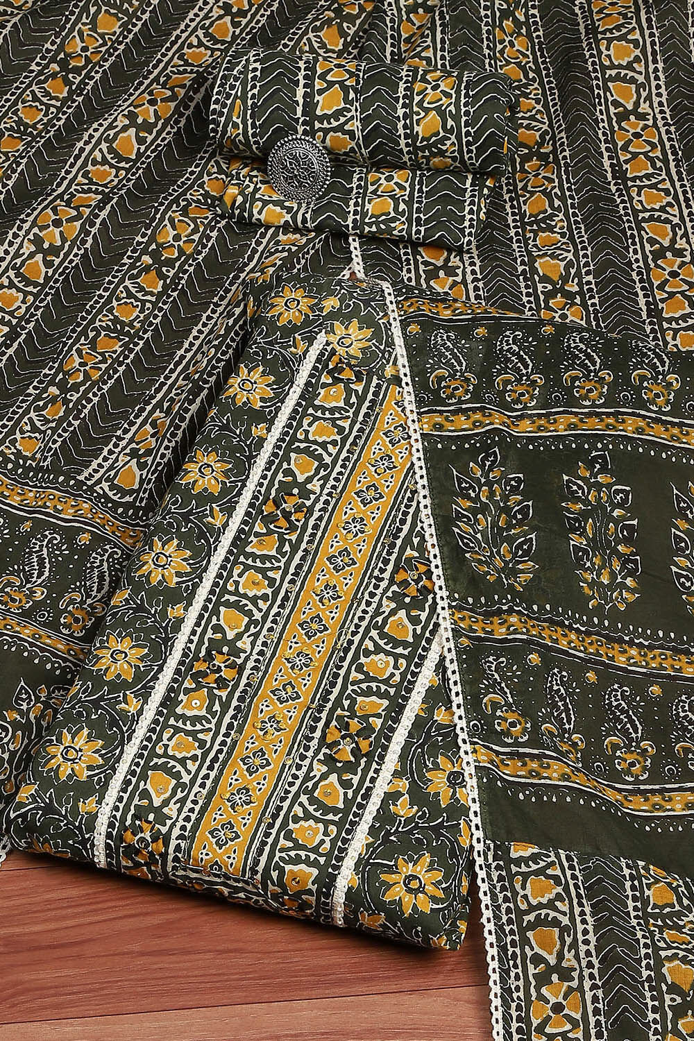 Green Cotton Floral Printed Unstitched Suit Set image number 0