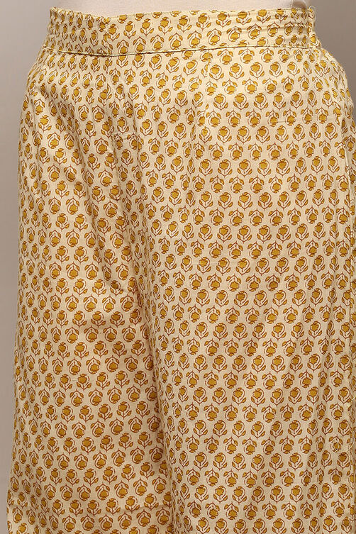 Blue Cotton Floral Screen Printed Unstitched Suit Set image number 3