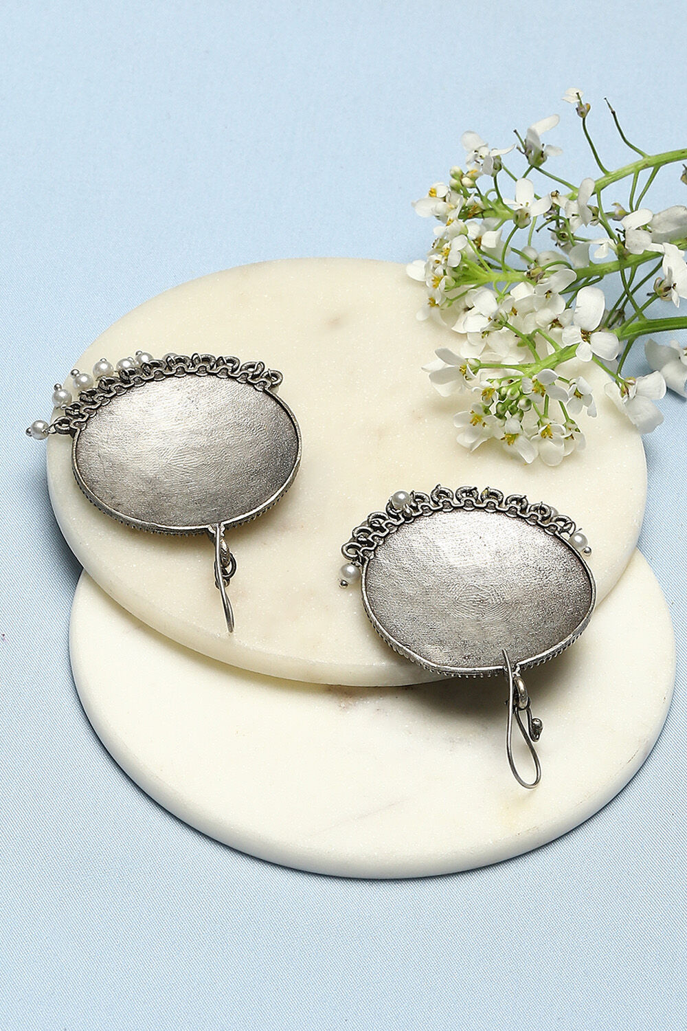 Oxidised Gold Brass Earrings image number 2