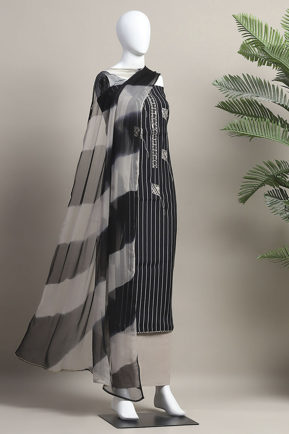 Black Modal Unstitched Suit Set image number 4