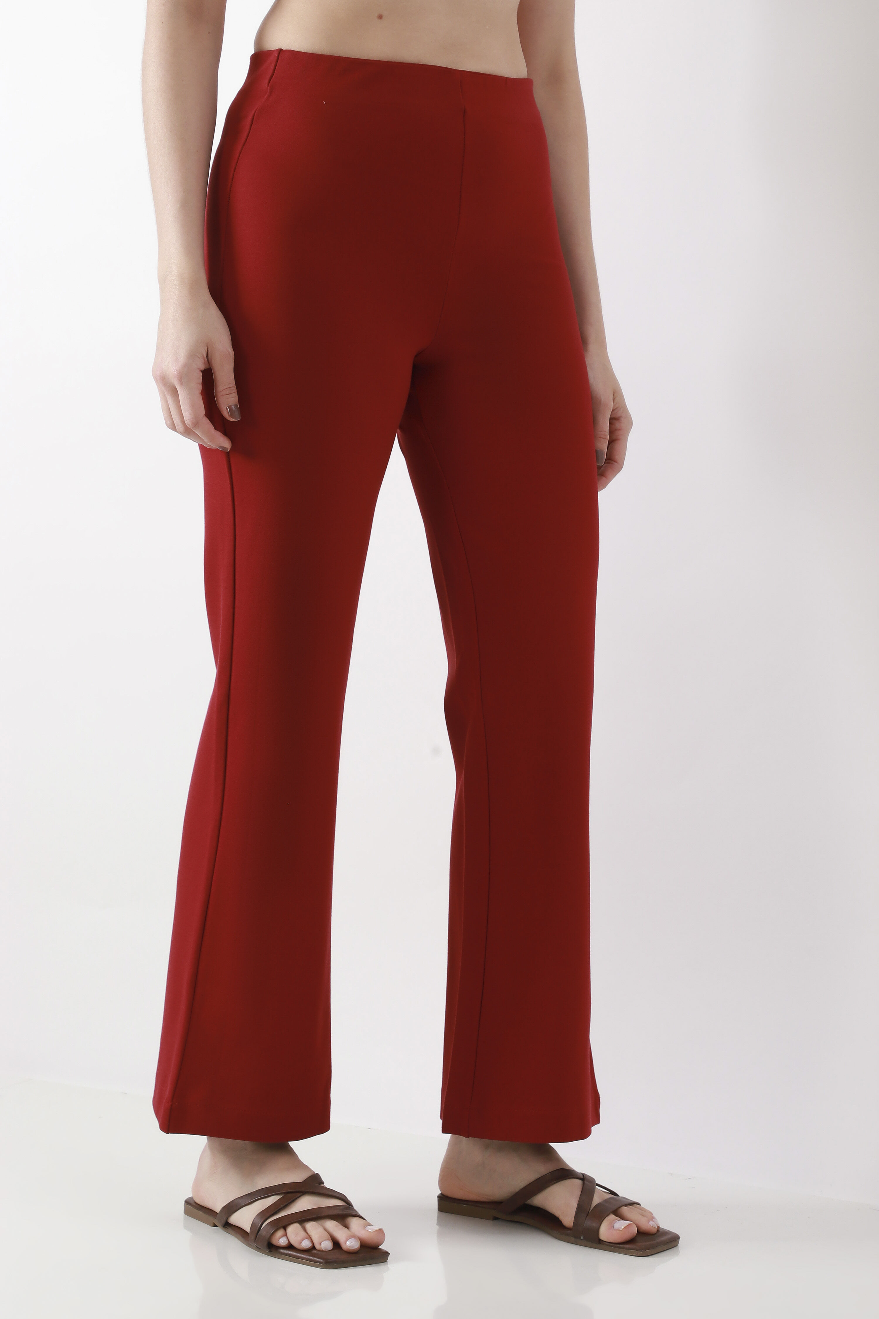 Maroon Solid Flared Pants image number 3