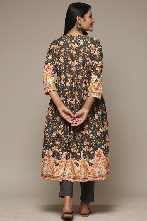 Blue Cotton Gathered Kurta Pants 2 Piece Set image number 4