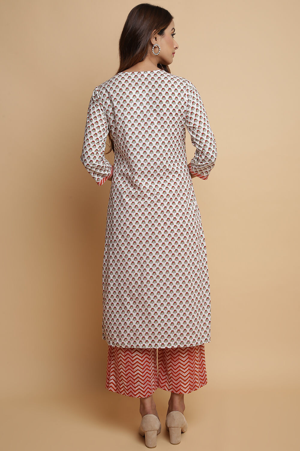 Sap Green Cotton Straight Kurta Palazzo Suit Set image number 6