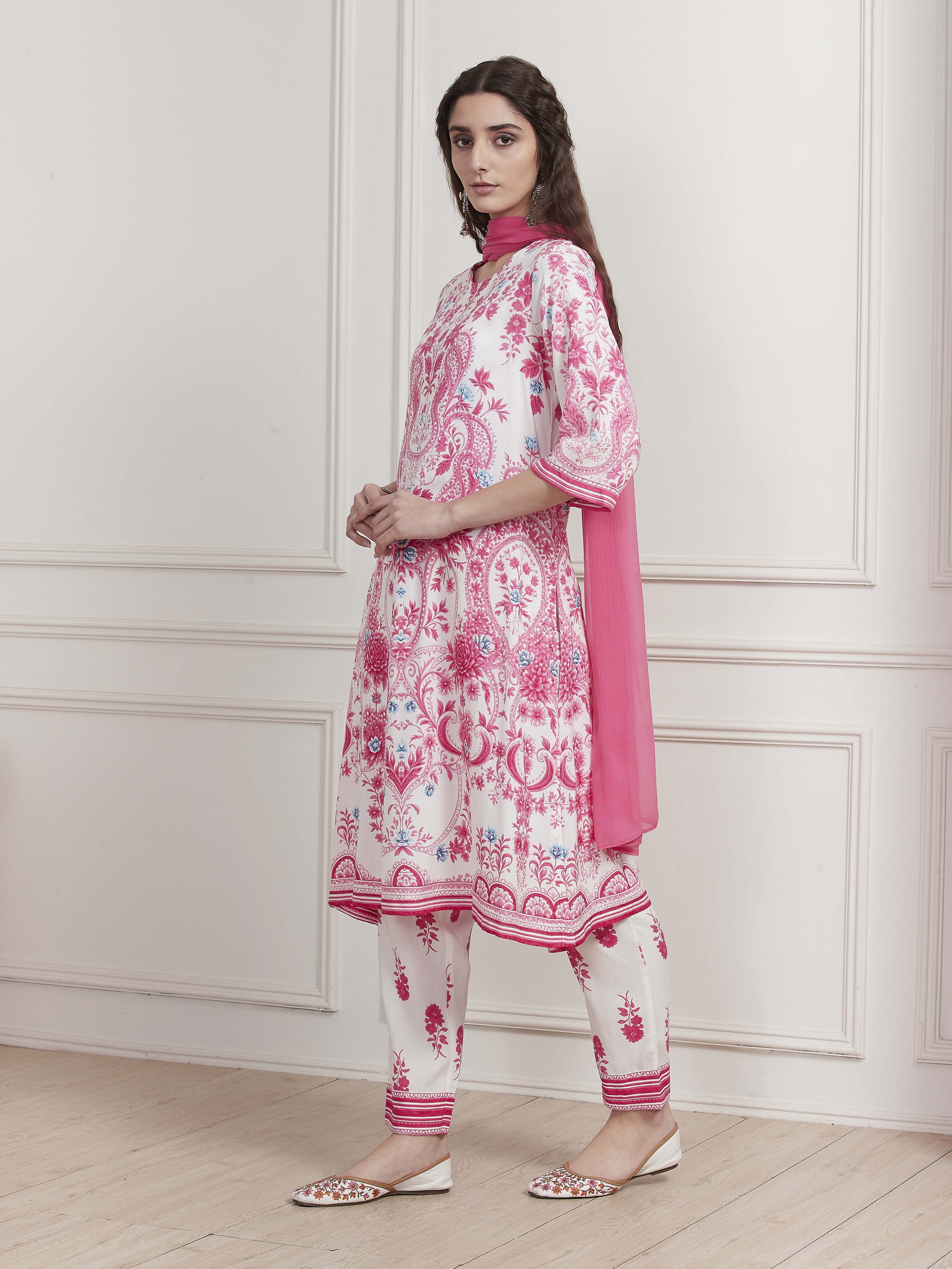 Pink and White Printed Straight Suit Set image number 3