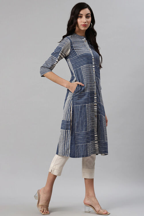 Green Cotton Blend Straight Kurta Slim Pant Suit Set image number 3