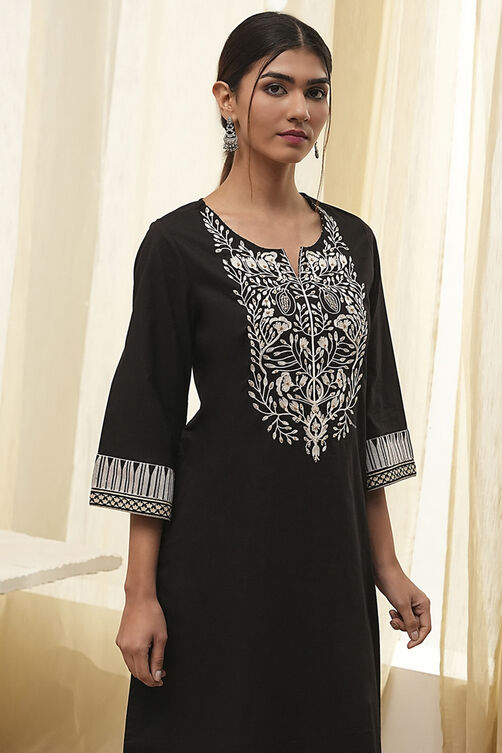Black Pure Cotton Embroidered Straight Kurta image number 1