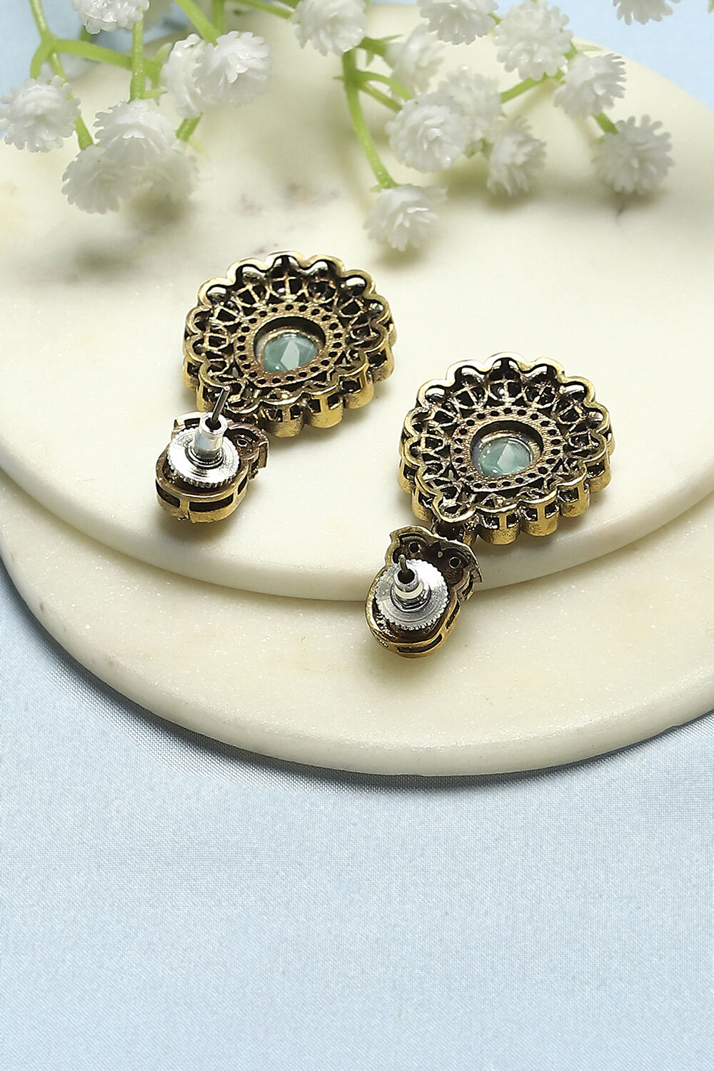 Mint Green Gold-Plated Kundan Studded Danglers image number 2