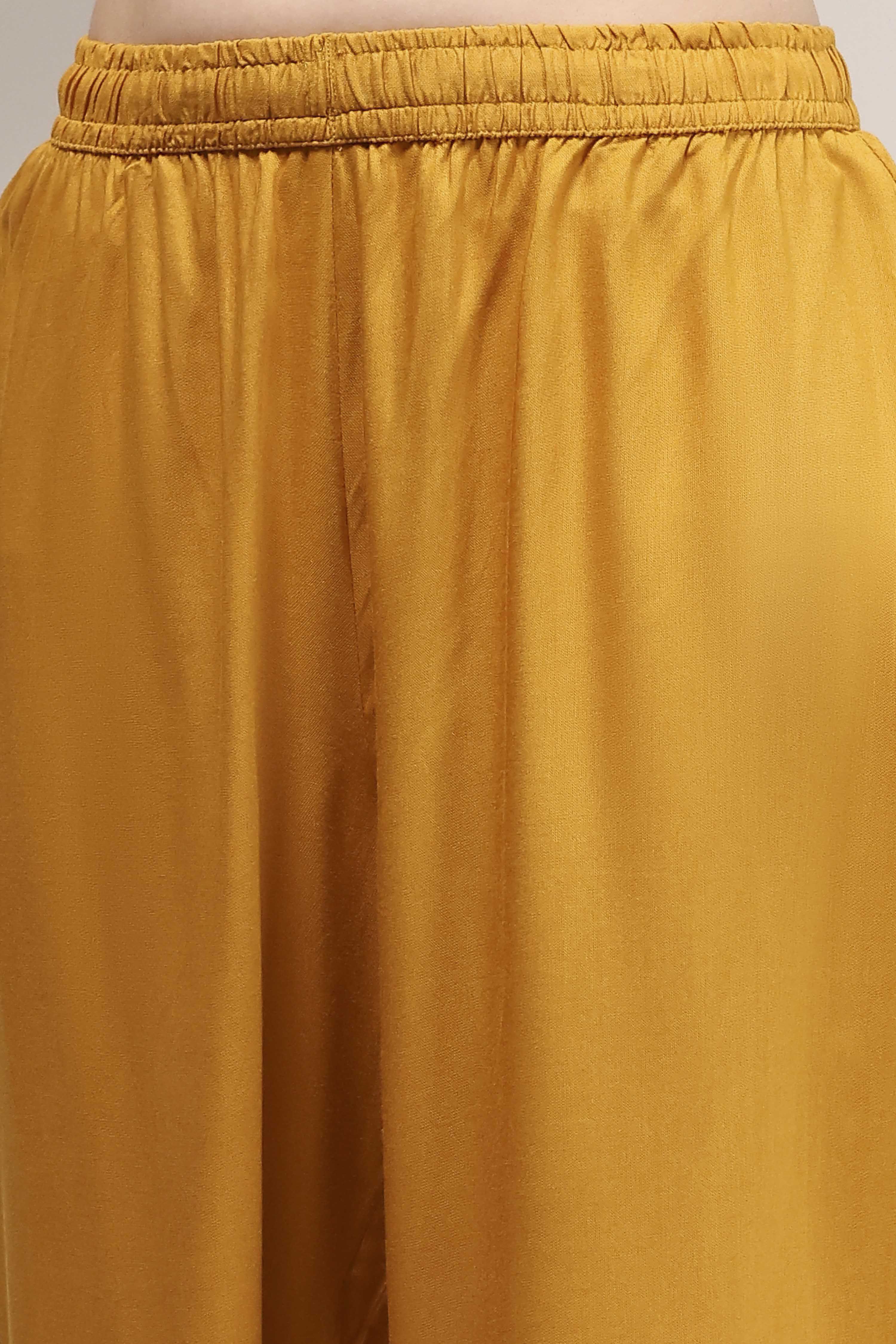 Mustard Yellow Printed Straight Suit Set image number 2