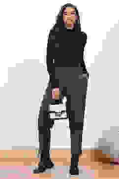 Olive Green Solid Tapered Fit Pants image number 0