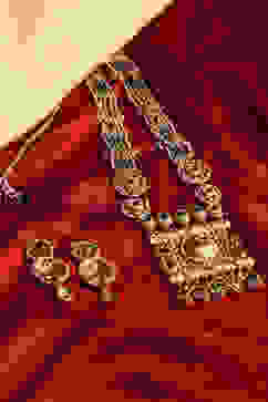 Multi Alloy Necklace Set image number 2