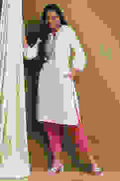 Cream-Colored Acrylic Winter wear Straight Kurta image number 0