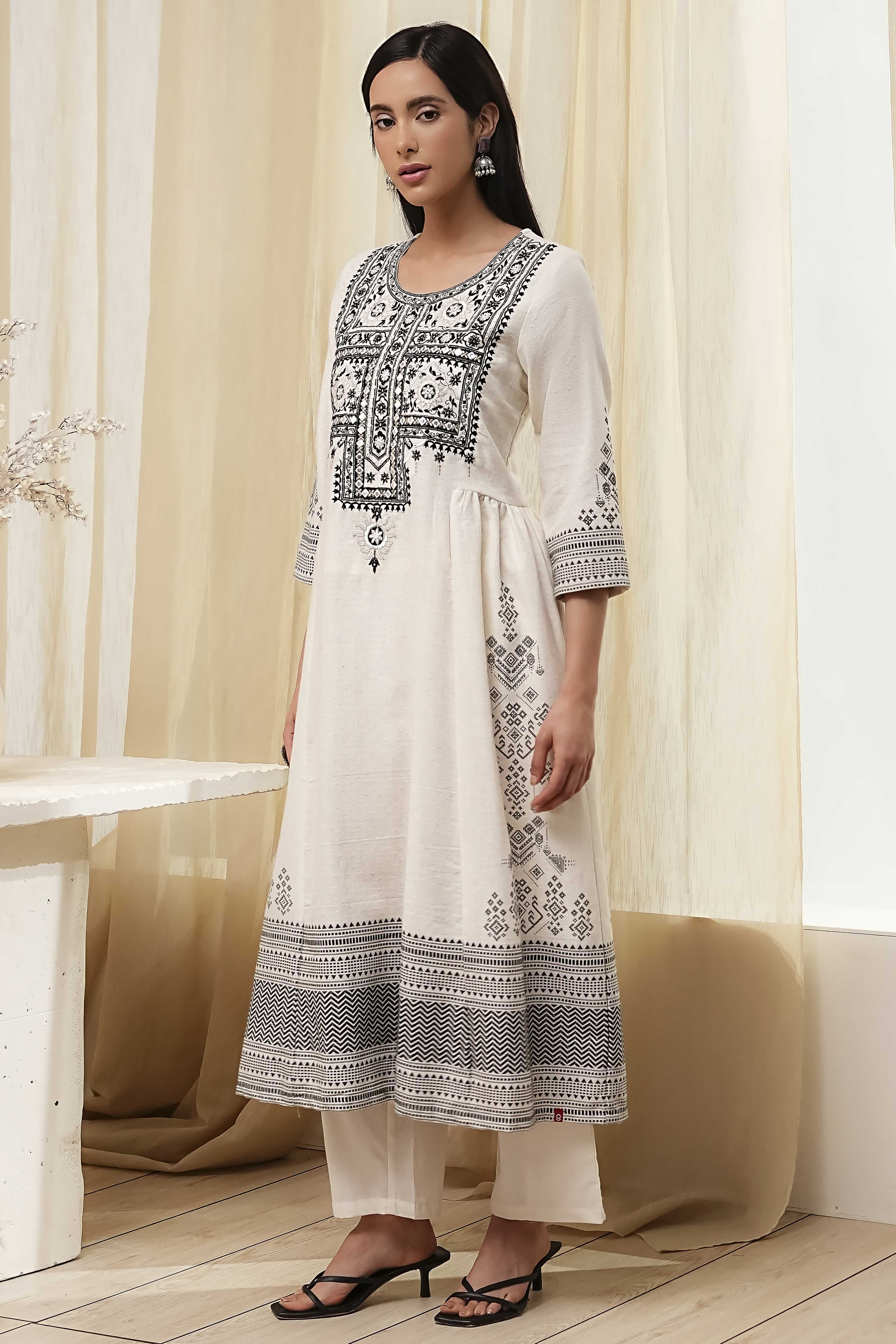 White and Black Cotton Gathered Kurta Set image number 3