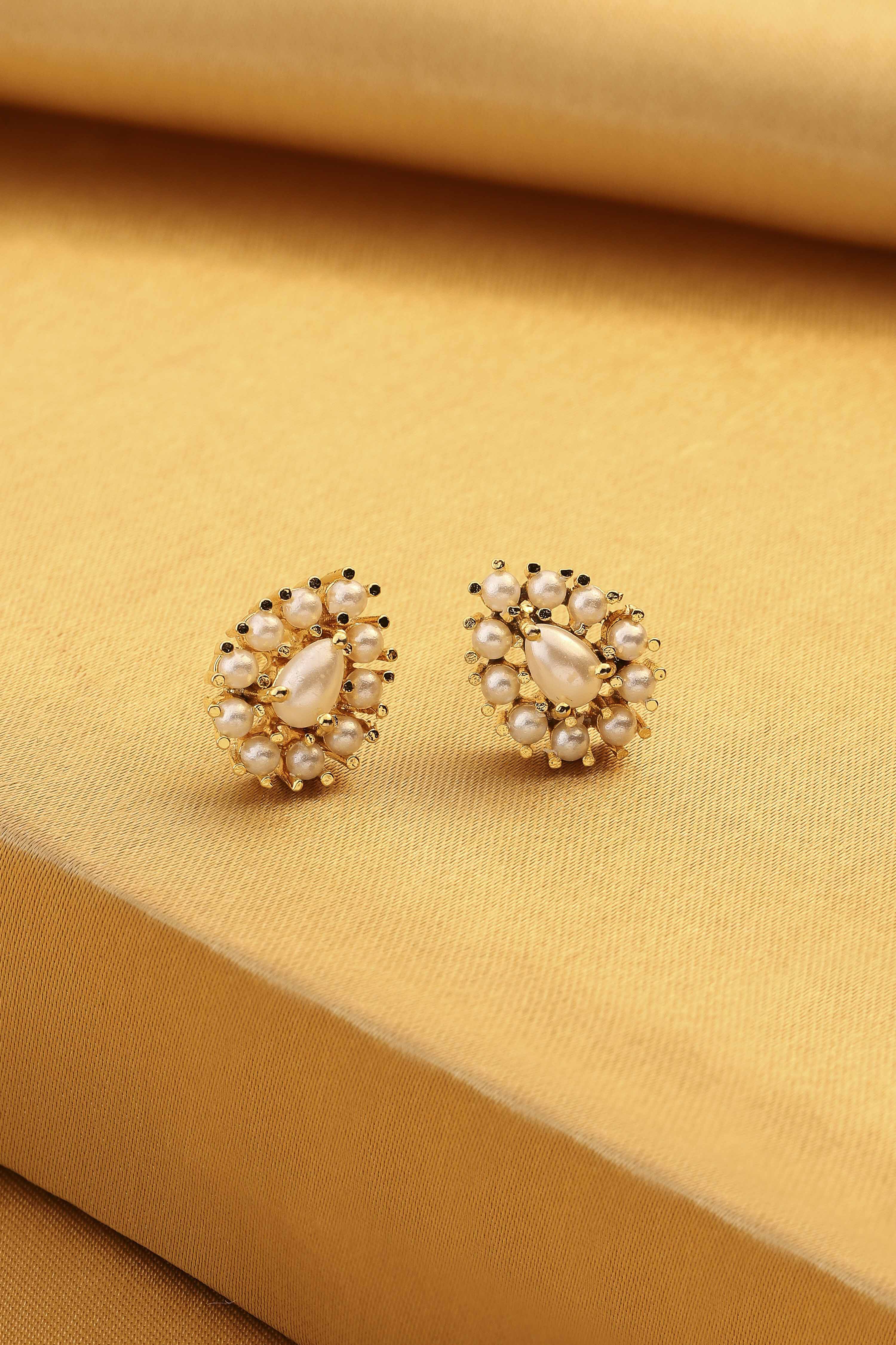 Pearl Brass Gold-Plated Cluster Stud Earrings image number 0