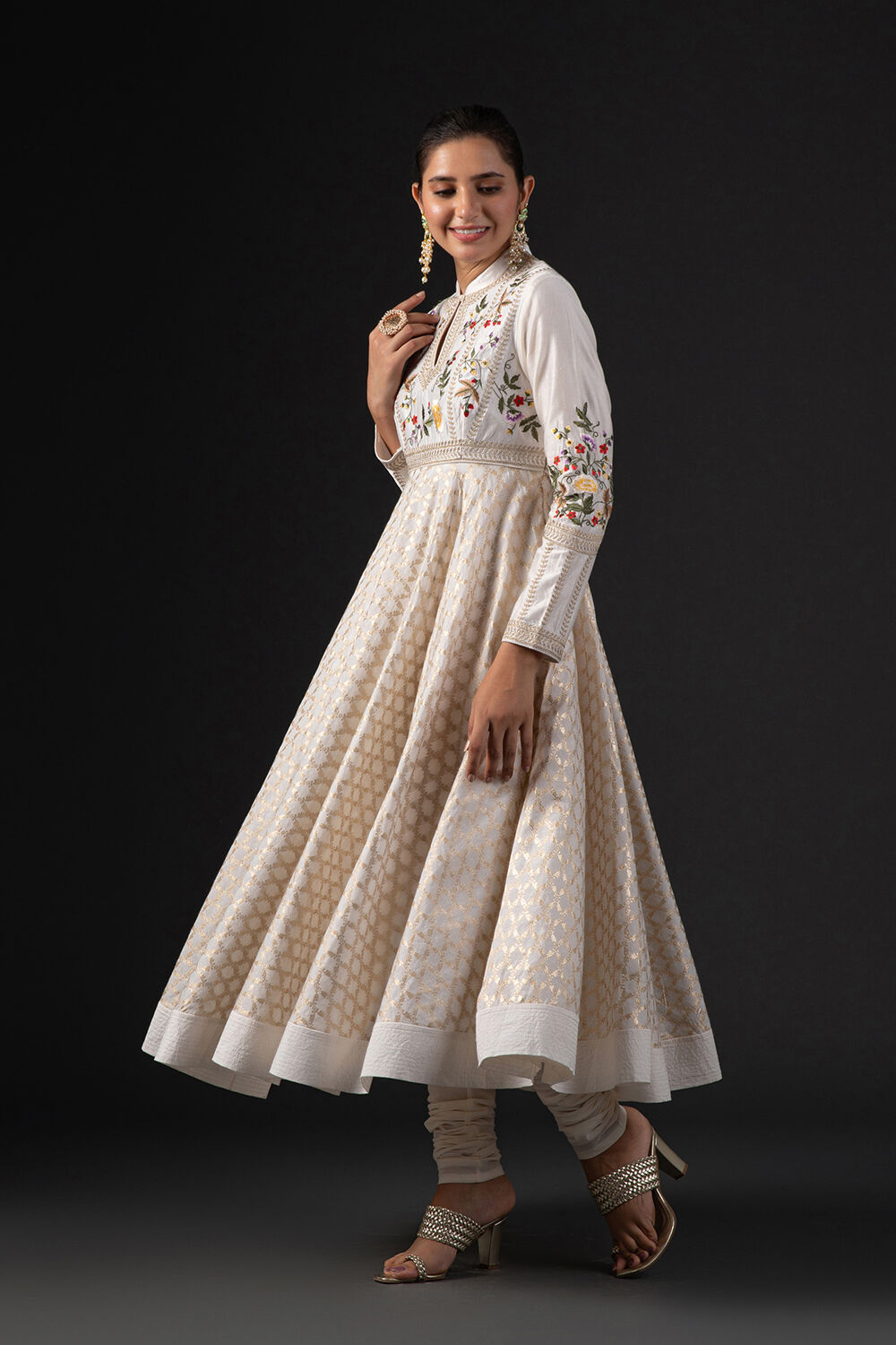 Off White Cotton Silk Anarkali Embroidered Suit Set image number 4