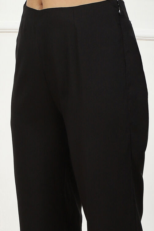 Black Solid Mid-Rise Regular Pants image number 1
