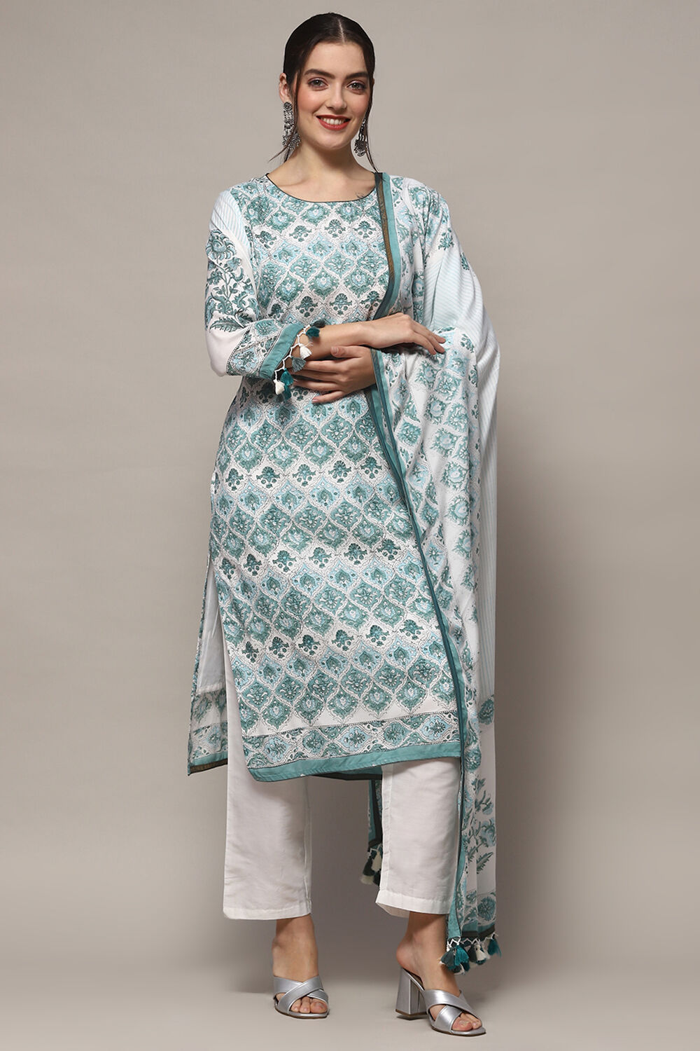 White Green Muslin Unstitched Suit set image number 7